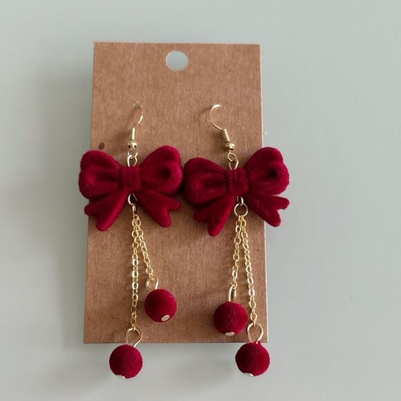 Elegant Burgundy Bow Earrings A972 - Picture 2 of 2